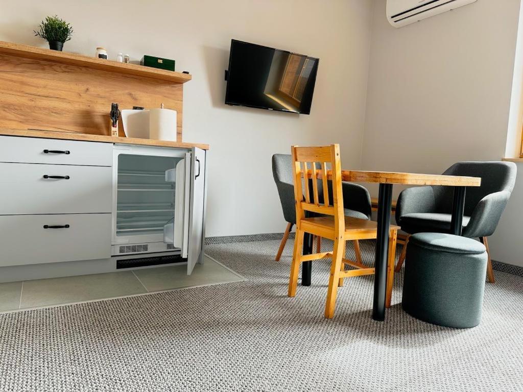 Hotel Czerwone Korale Cielimowo エクステリア 写真