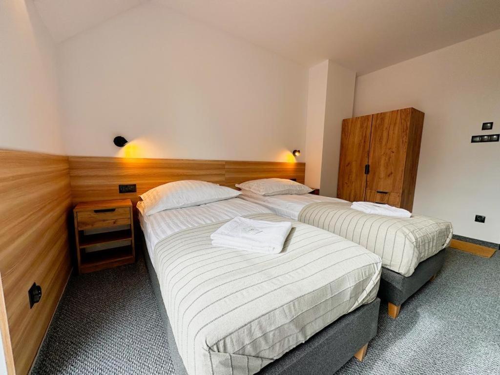 Hotel Czerwone Korale Cielimowo エクステリア 写真