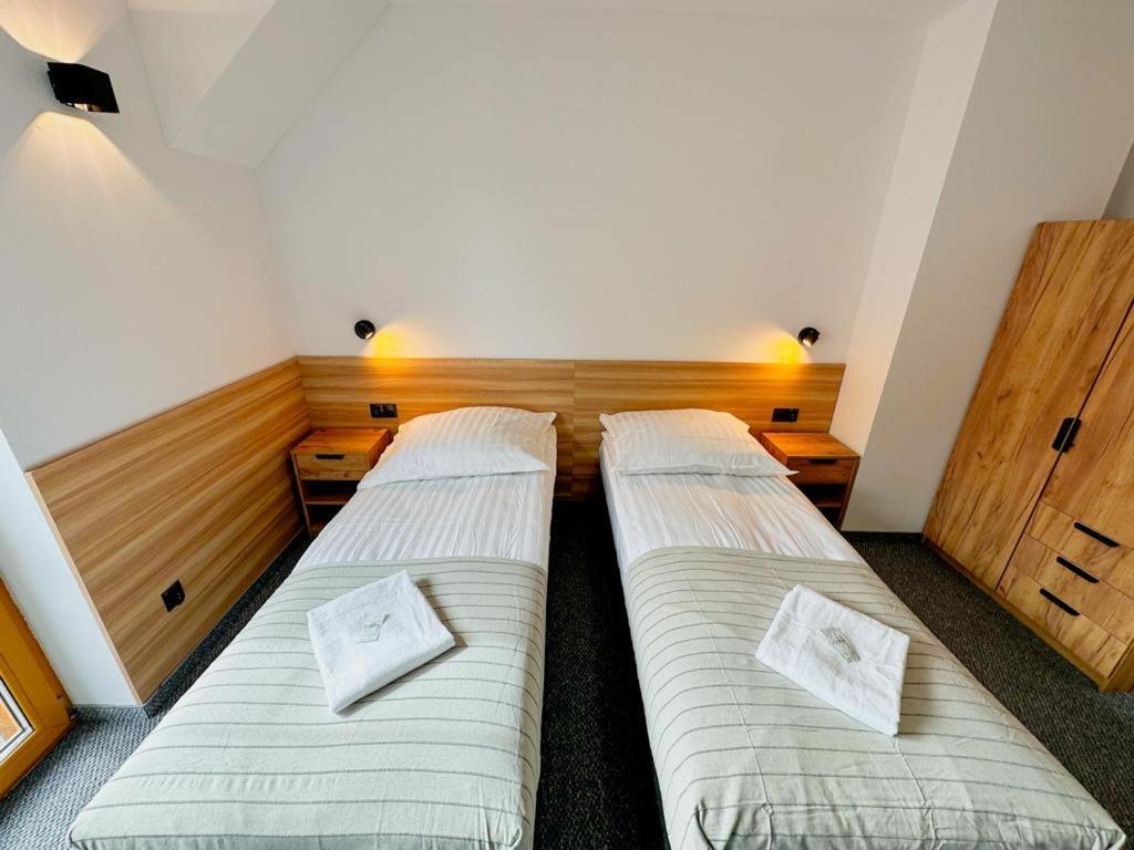 Hotel Czerwone Korale Cielimowo エクステリア 写真