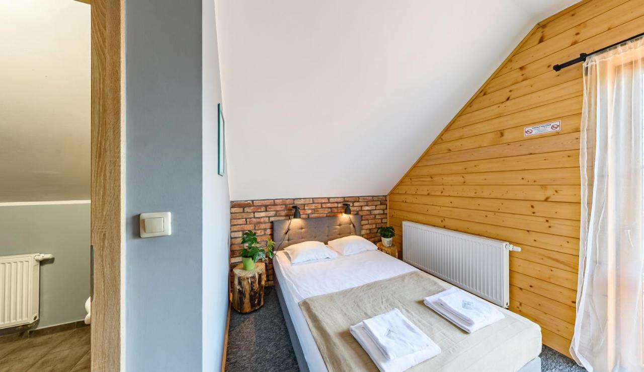 Hotel Czerwone Korale Cielimowo エクステリア 写真